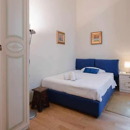 Ghibellina Elegant With 4 Bedrooms Apartament