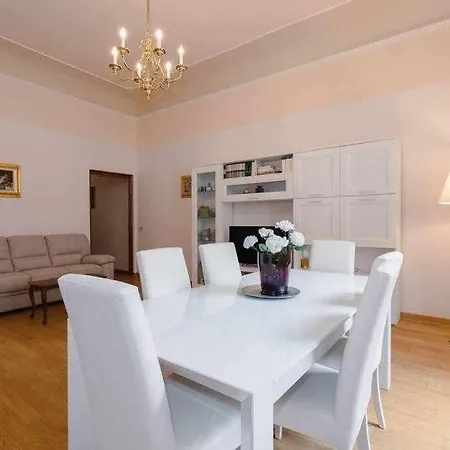 Ghibellina Elegant With 4 Bedrooms Apartament Florencja