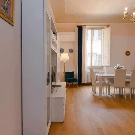 Apartament Ghibellina Elegant With 4 Bedrooms *