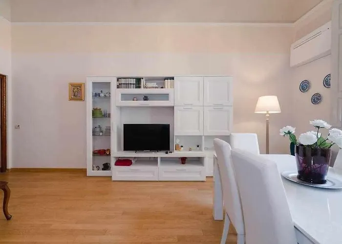 Ghibellina Elegant With 4 Bedrooms Apartmán