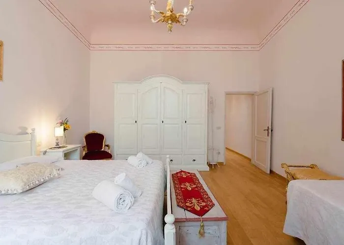 Ghibellina Elegant With 4 Bedrooms